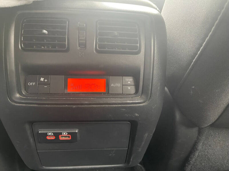 2020 Nissan Pathfinder S