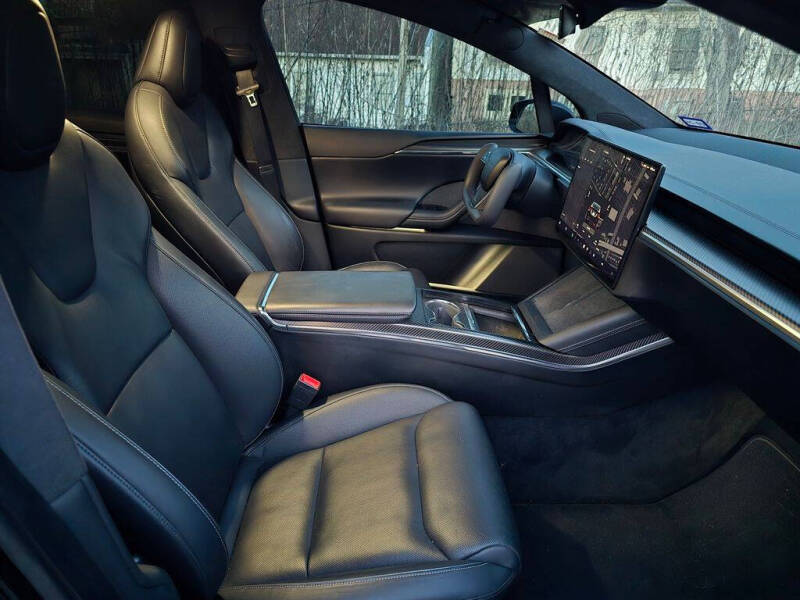 2022 Tesla Model X Plaid