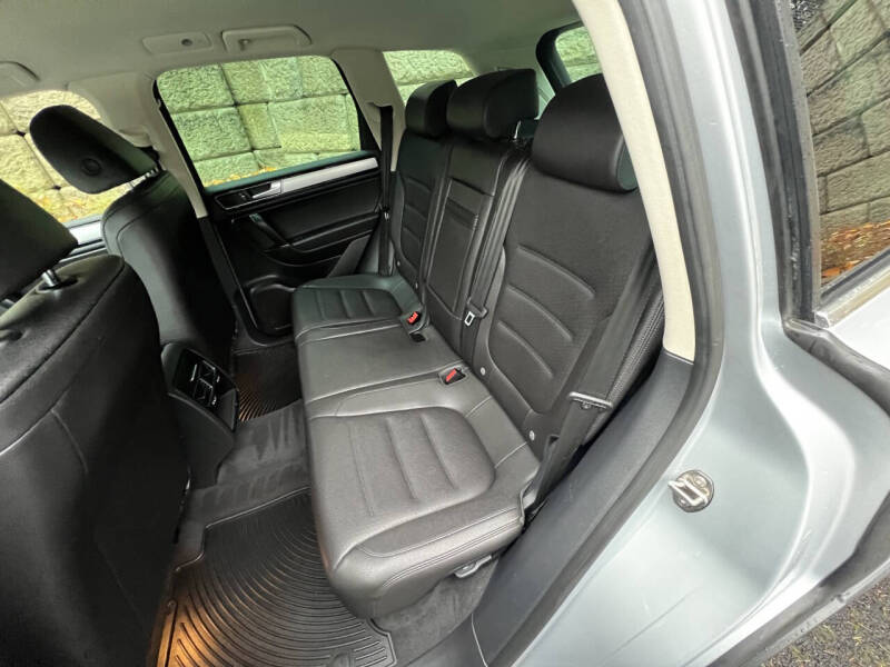 2016 Volkswagen Touareg TDI Sport