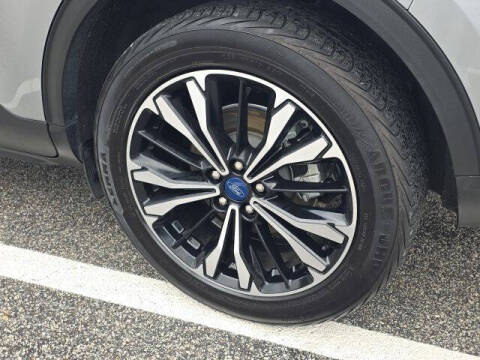 2021 Ford Escape Hybrid SE