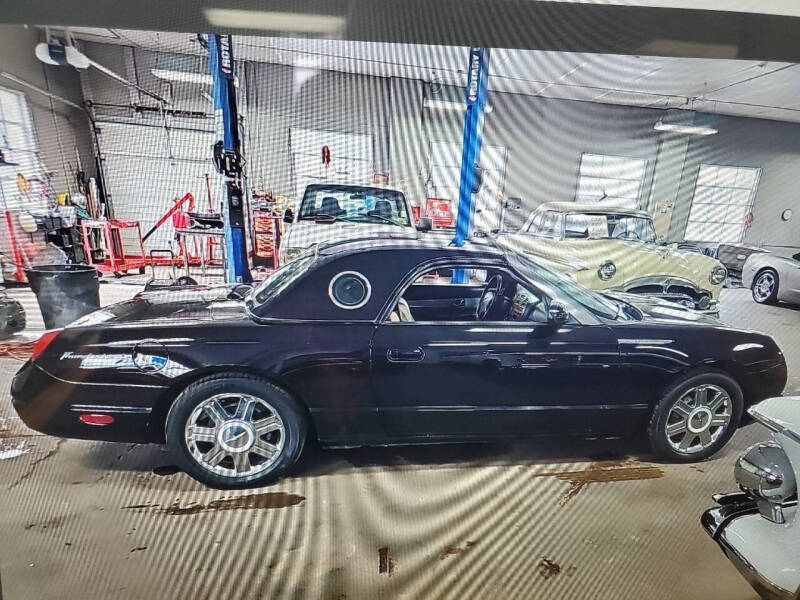 2005 Ford Thunderbird Deluxe