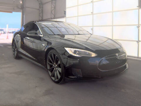 2015 Tesla Model S 70D