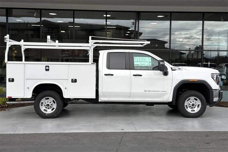 2025 GMC Sierra 2500HD Pro