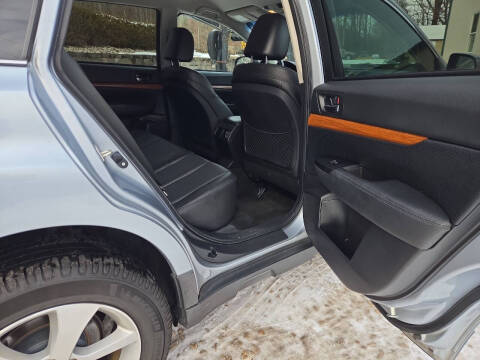 2013 Subaru Outback 2.5i Limited