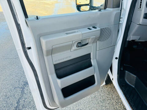 2022 Ford E-Series E-350 SD