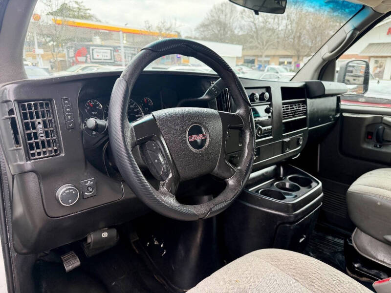 2015 GMC Savana 2500