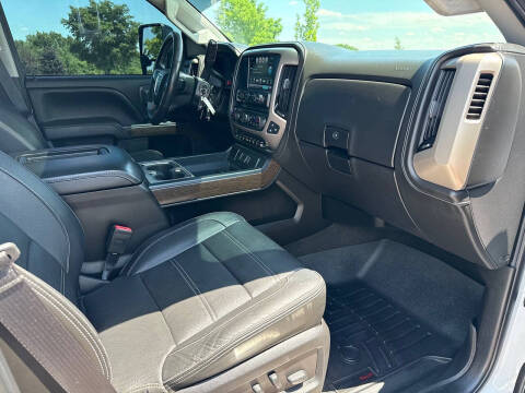 2017 GMC Sierra 3500HD Denali