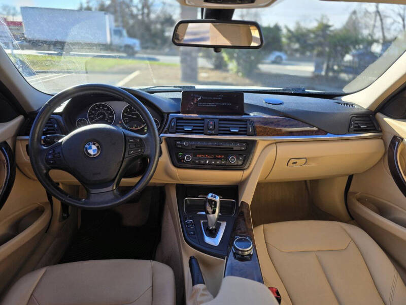 2014 BMW 3 Series 320i xDrive