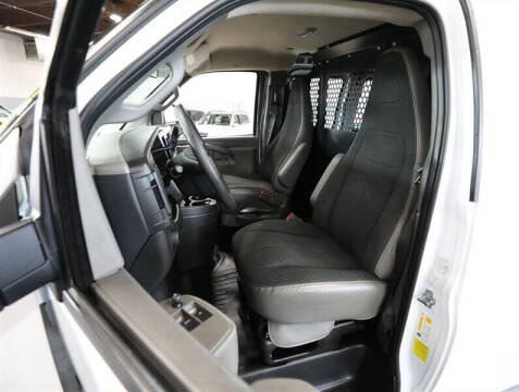 2024 GMC Savana 2500