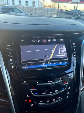 2018 Cadillac Escalade Luxury