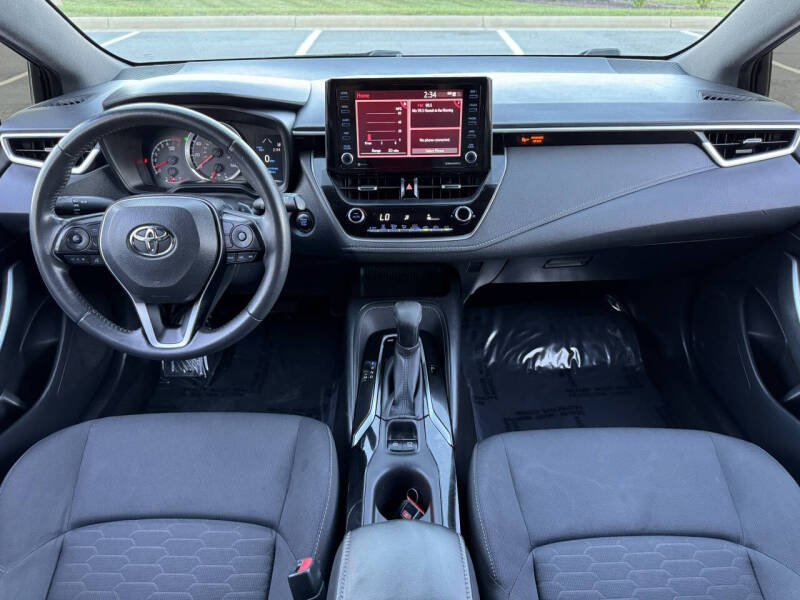 2020 Toyota Corolla Hatchback SE