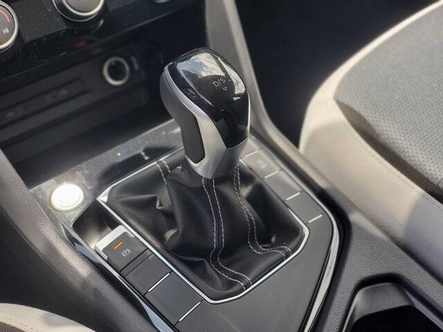 2025 Volkswagen Taos S