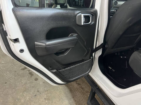 2022 Jeep Gladiator Sport S