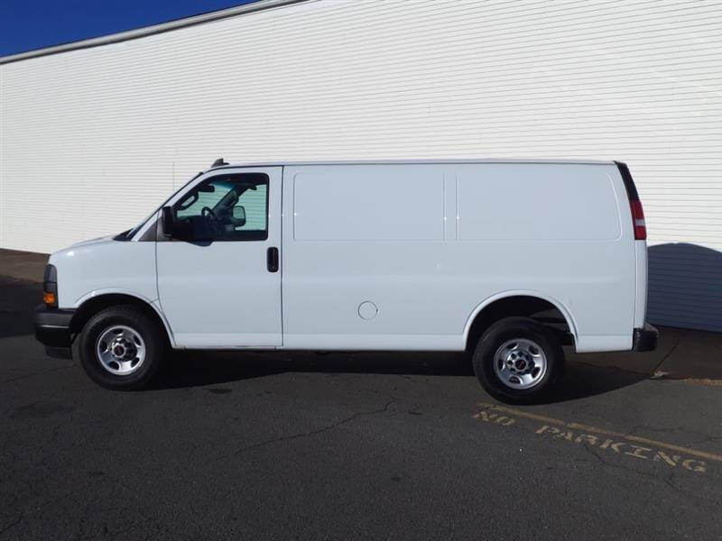 2019 GMC Savana Cargo Work Van photo 8