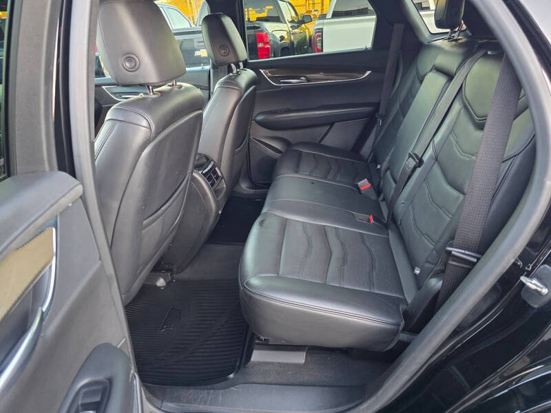 2019 Cadillac XT5 Platinum