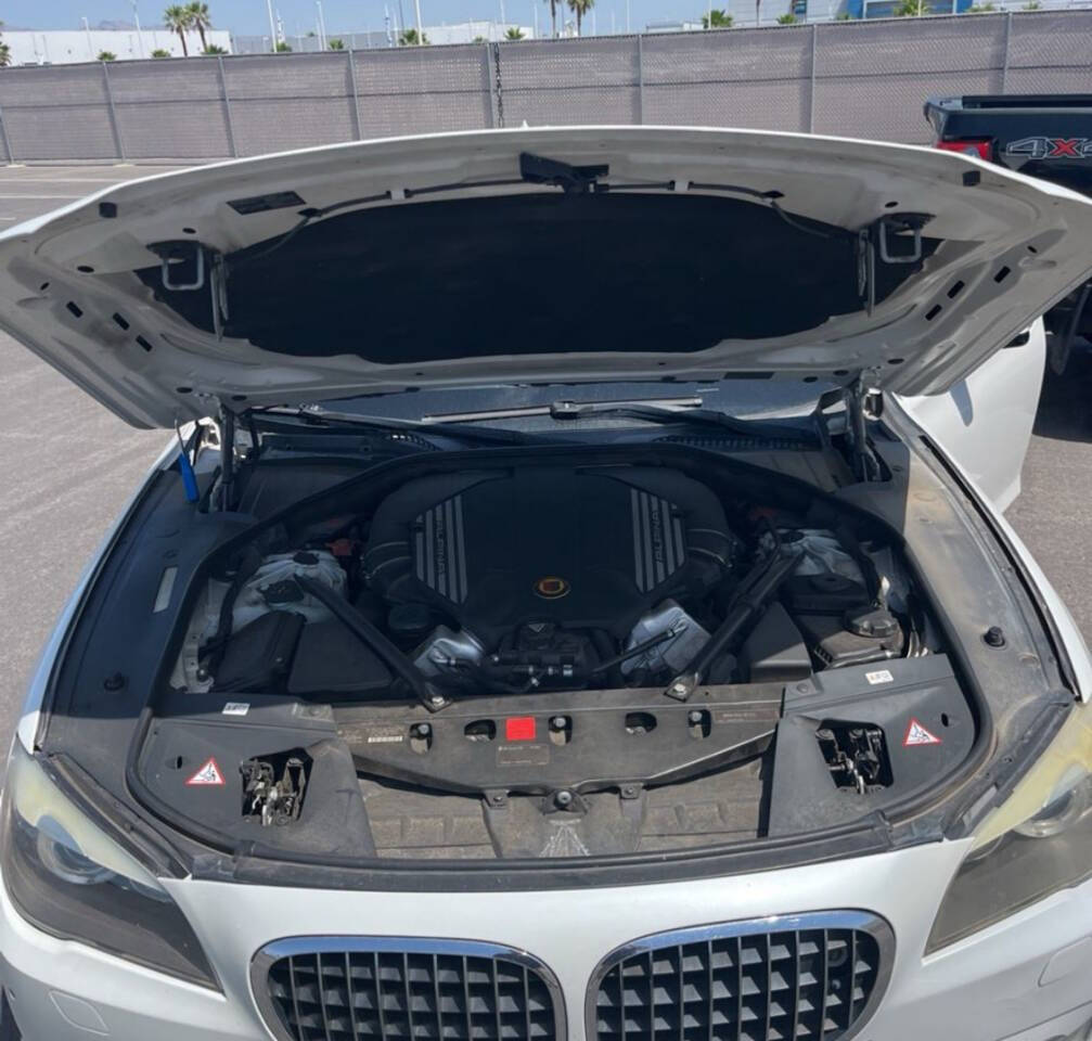 2011 BMW 7 Series 5
