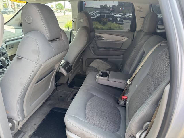 2017 Chevrolet Traverse LS