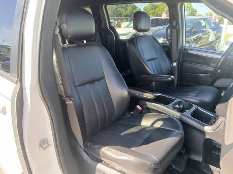 2013 Dodge Grand Caravan R/T