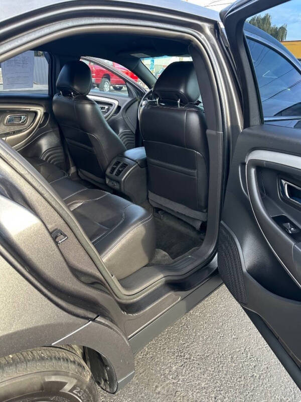 2015 Ford Taurus SEL