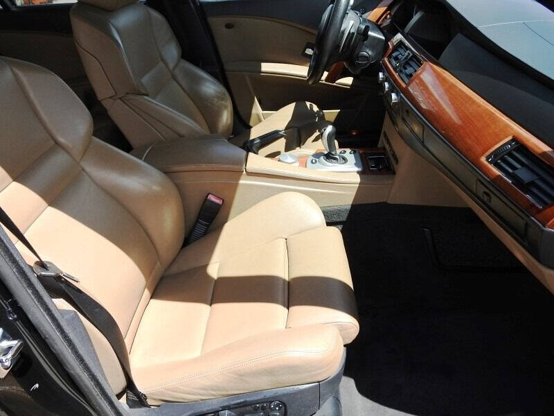 2006 BMW M5  - $18,900