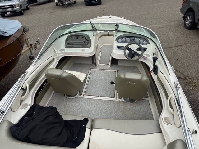 2005 Sea Ray 185 bowrider