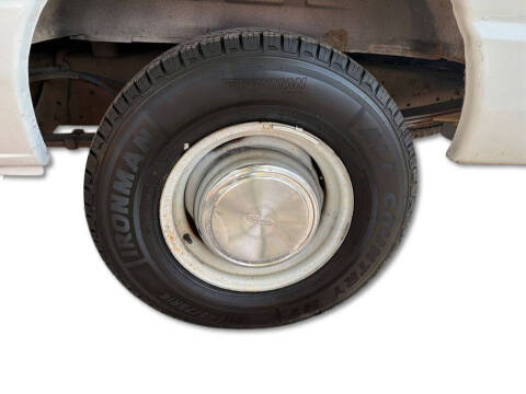 2005 Ford E-Series E-350 SD