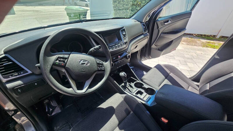 2017 Hyundai Tucson SE Plus