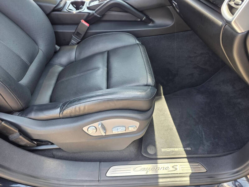 2016 Porsche Cayenne S