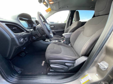 2019 Jeep Cherokee Latitude