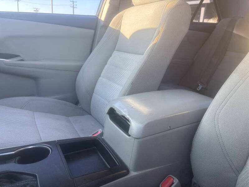 2015 Toyota Camry SE