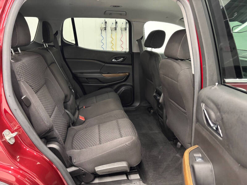 2017 GMC Acadia SLE-1