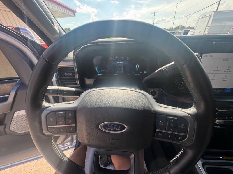 2023 Ford F-450 Super Duty Lariat