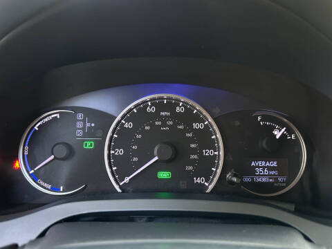 2017 Lexus CT 200h