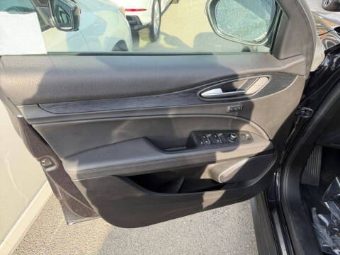 2022 Alfa Romeo Stelvio Sprint