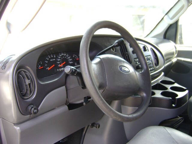 2008 Ford E-Series E-150 XL