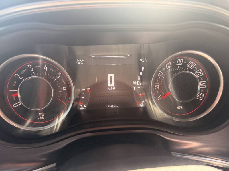 2015 Dodge Challenger SXT