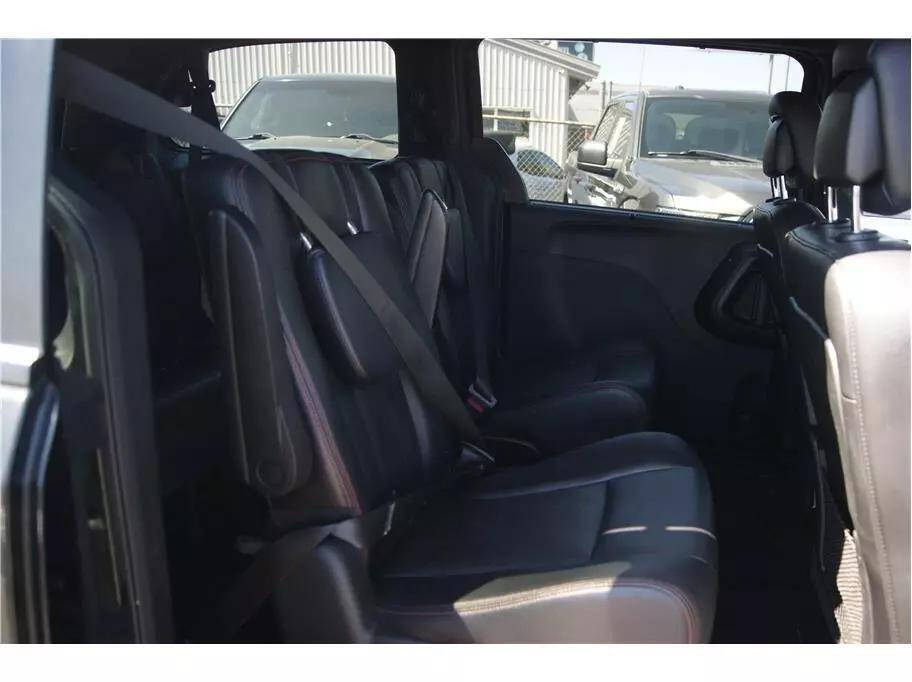 2019 Dodge Grand Caravan for sale at Auto Plaza in Fresno, CA