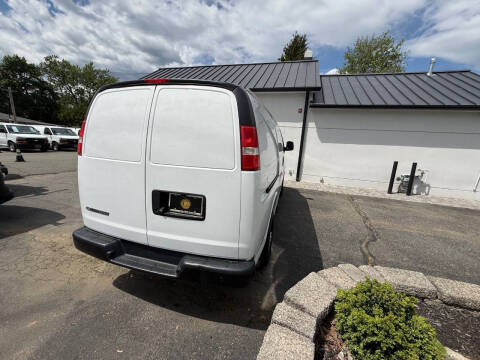 2018 Chevrolet Express 2500