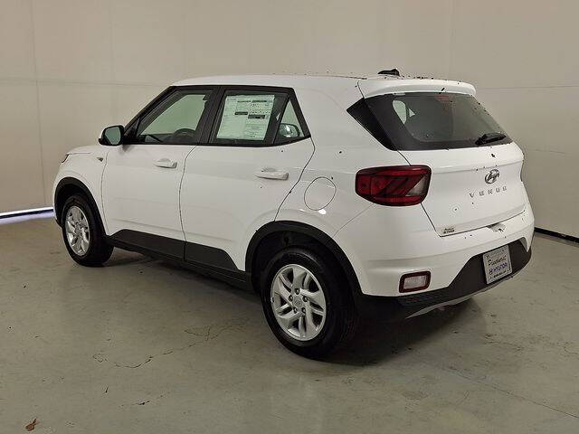 2026 Hyundai Venue SE