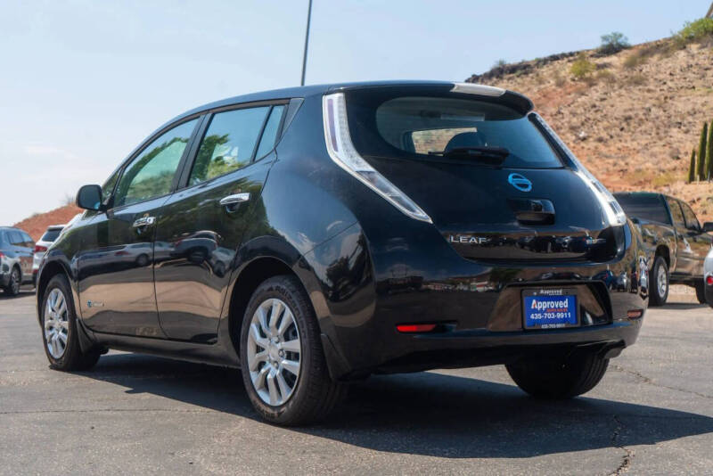 2015 Nissan LEAF