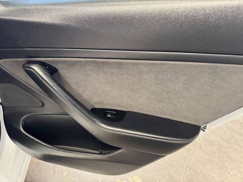 2019 Tesla Model 3 Mid Range