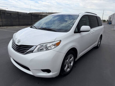 2012 Toyota Sienna
