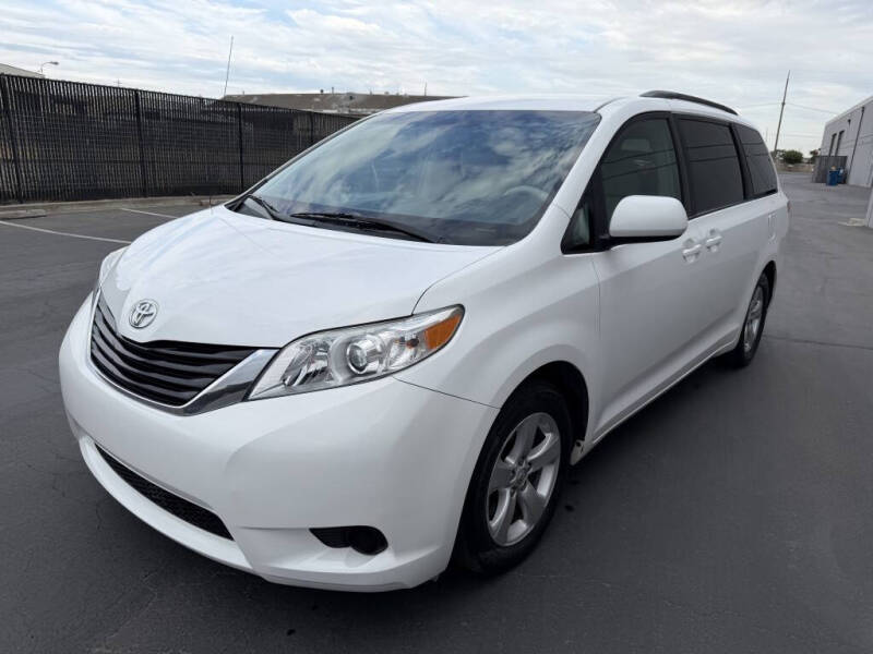 2012 Toyota Sienna