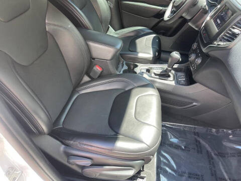 2020 Jeep Cherokee Latitude Plus