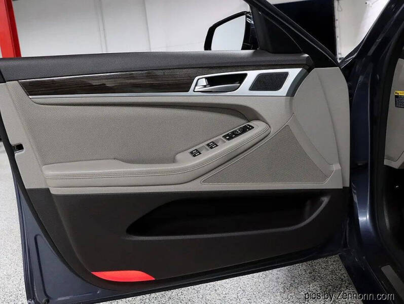 2015 Hyundai Genesis