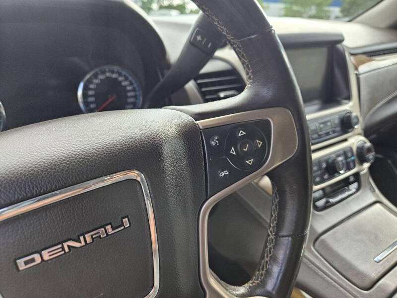 2017 GMC Yukon XL Denali