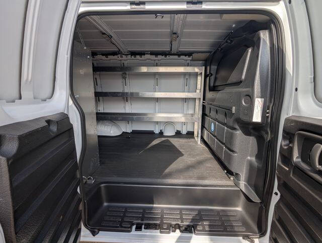 2025 Chevrolet Express 2500