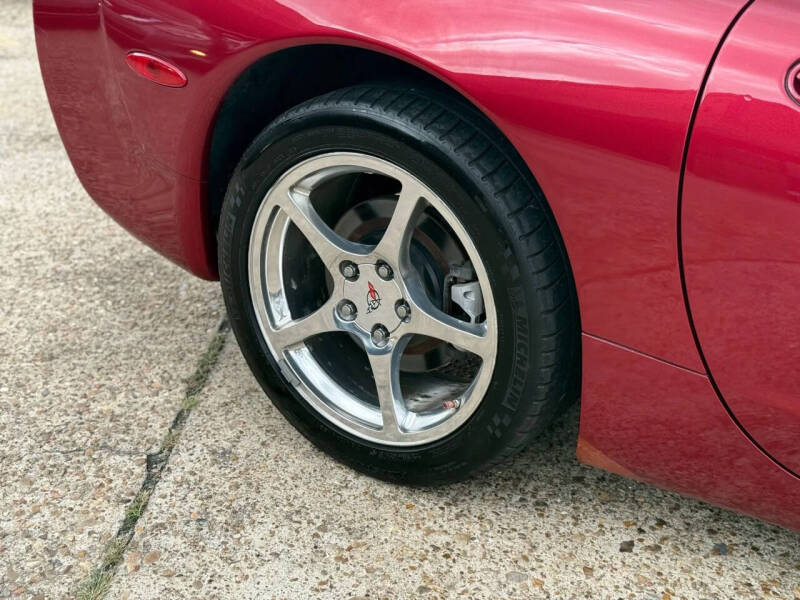 2004 Chevrolet Corvette