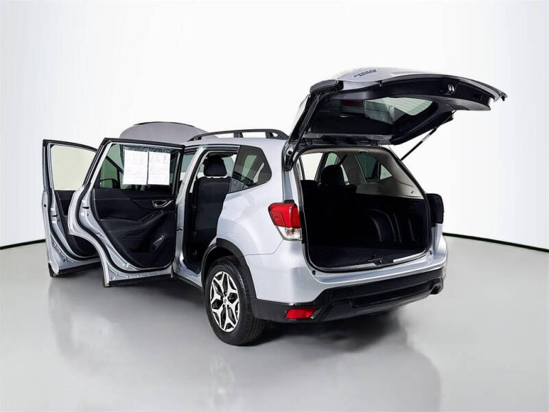 2022 Subaru Forester Premium