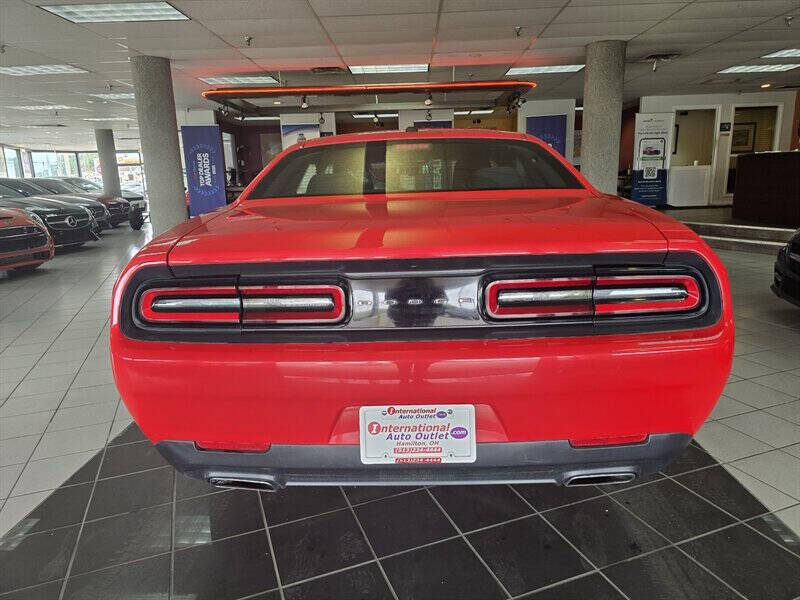 2015 Dodge Challenger SXT